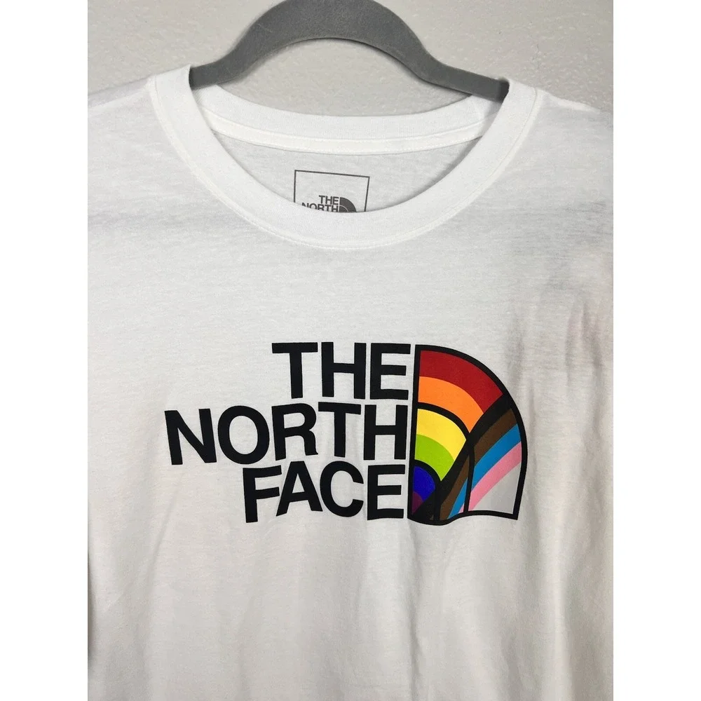 The North Face Short-Sleeve Pride SLIM Tee Shirt WHITE NWT NEW size:L‎